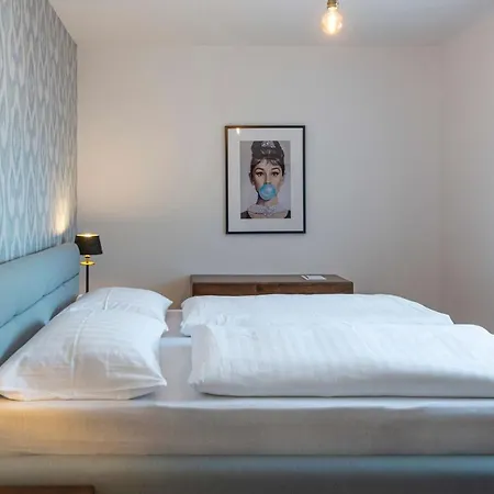 Apartment Traunkai - Your Austrian