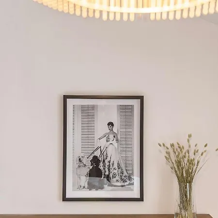 Traunkai Apartment *