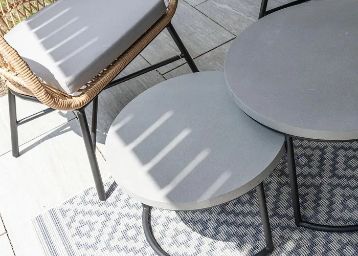 Traunkai - Your Austrian * باد اسشي