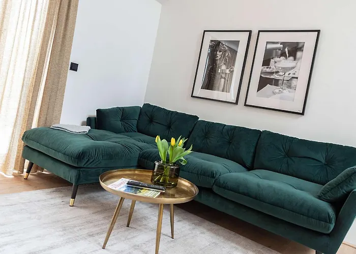 Traunkai - Your Austrian 바드이스흘